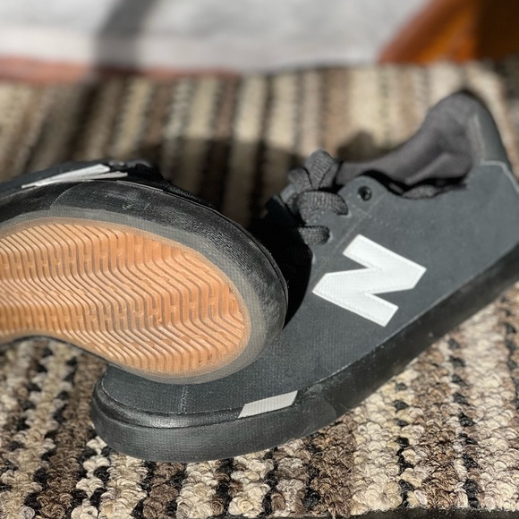 New Balance - Picture 6 of 8